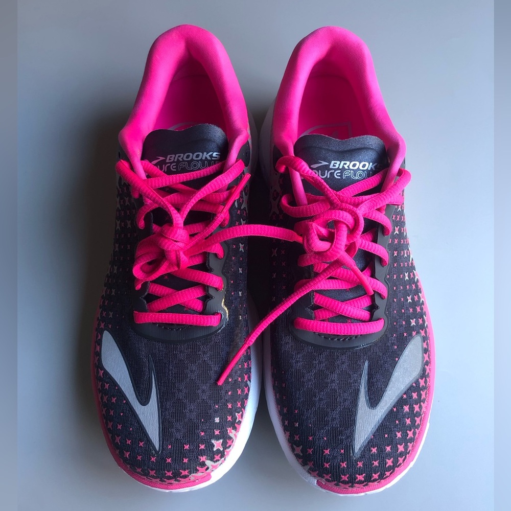 New~ Women's Brooks Pure Flow 5 Pink/Blk/Gray Mesh Running Shoe US Size: 8